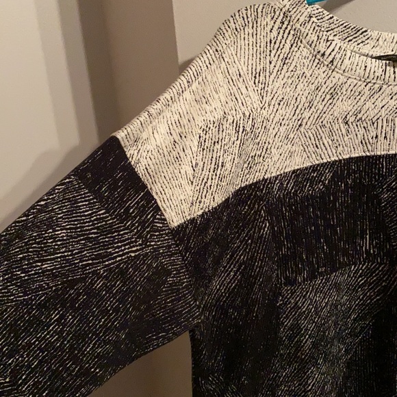 Banana Republic Color Block Sweater - Picture 3 of 4